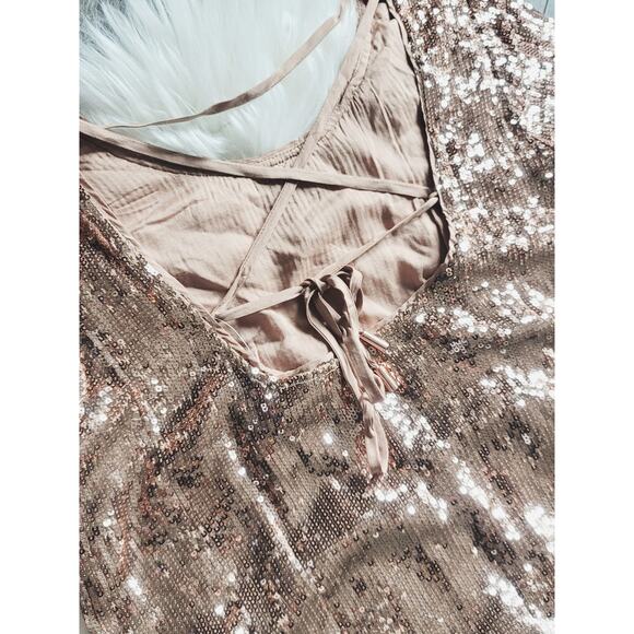 NWT Anthropologie Sequined Shimmer Shorts & Top Set - Size 4 - Picture 8 of 12